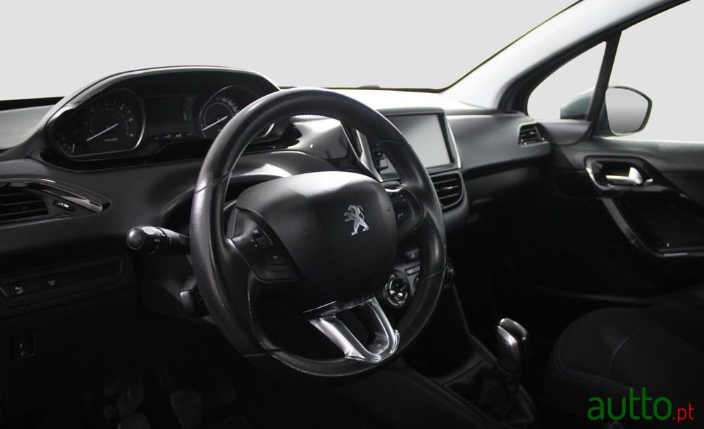 2017' Peugeot 208 photo #4