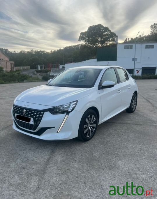 2020' Peugeot 208 photo #3