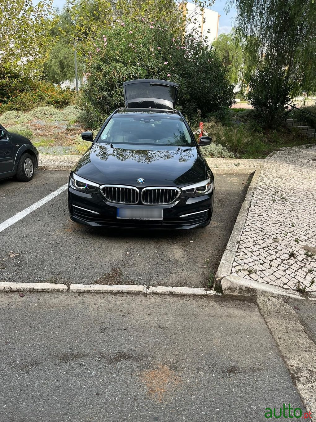 2017' BMW 520 photo #2