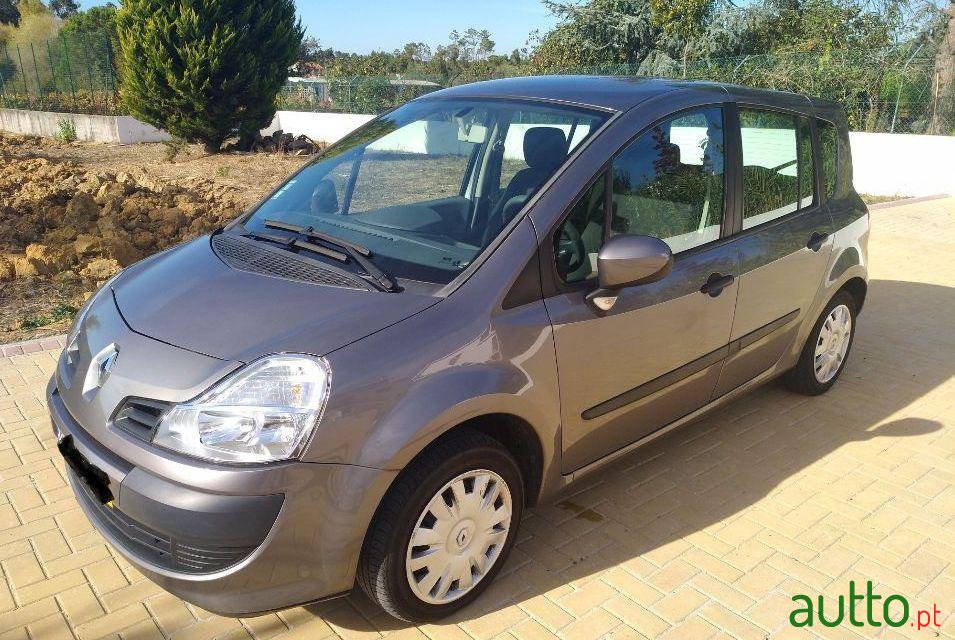 2010' Renault Grand Modus photo #2