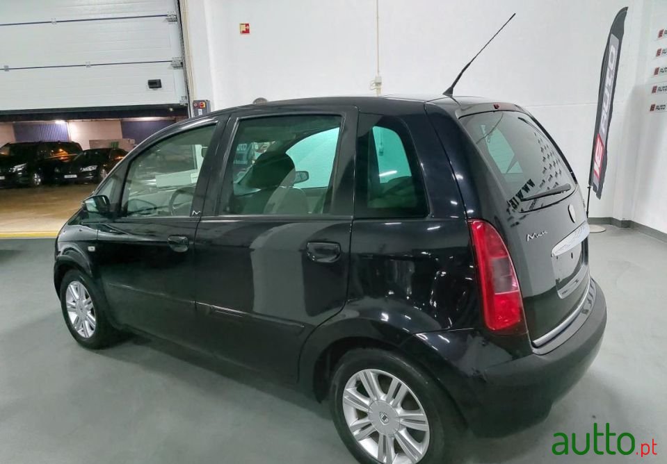 2005' Lancia Musa photo #4