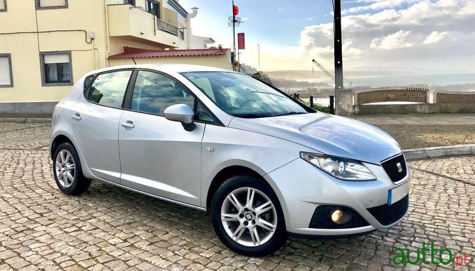 2009' SEAT Ibiza Muito Estimado photo #1