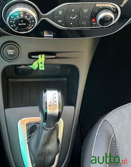 2019' Renault Captur photo #1