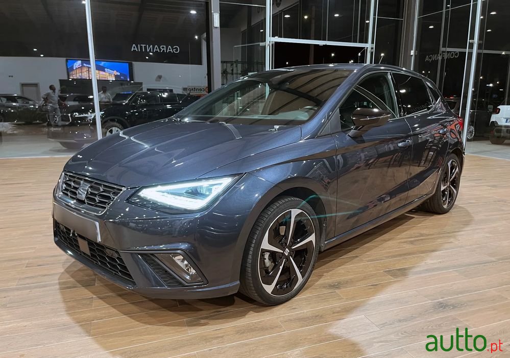 2022' SEAT Ibiza 1.0 Tsi Fr photo #3