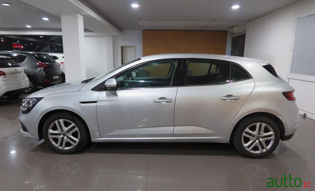 2018' Renault Megane photo #4