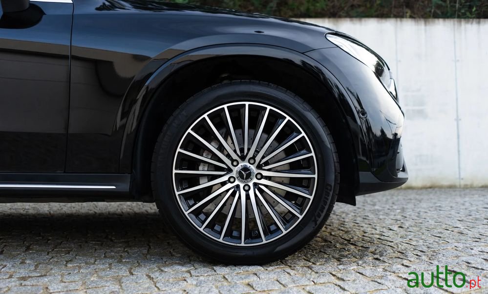 2023' Mercedes-Benz Classe Glc photo #4