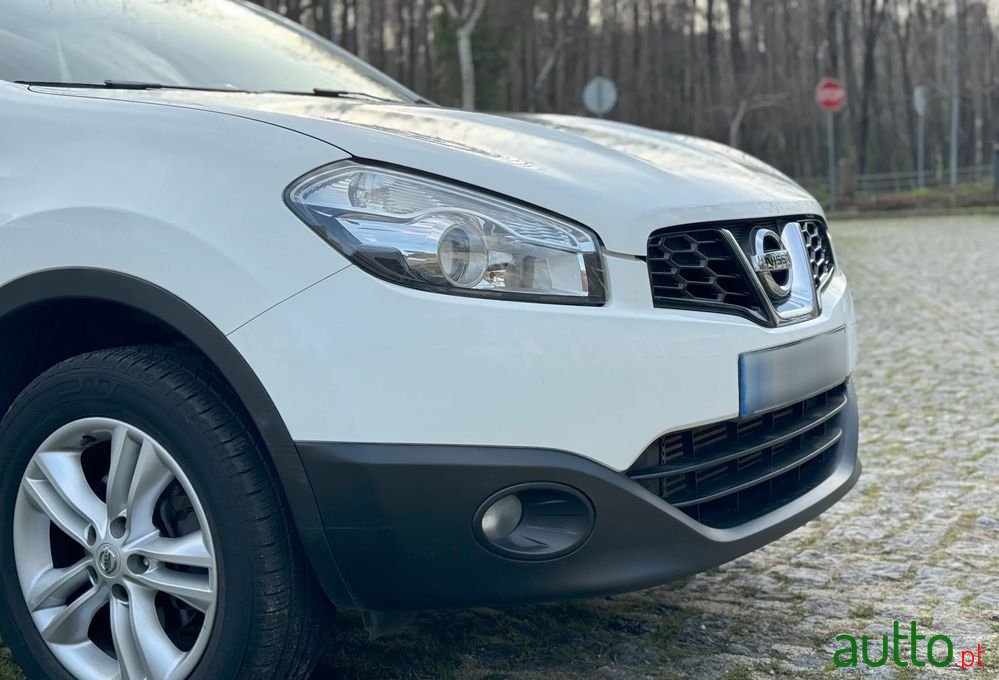 2012' Nissan Qashqai photo #3