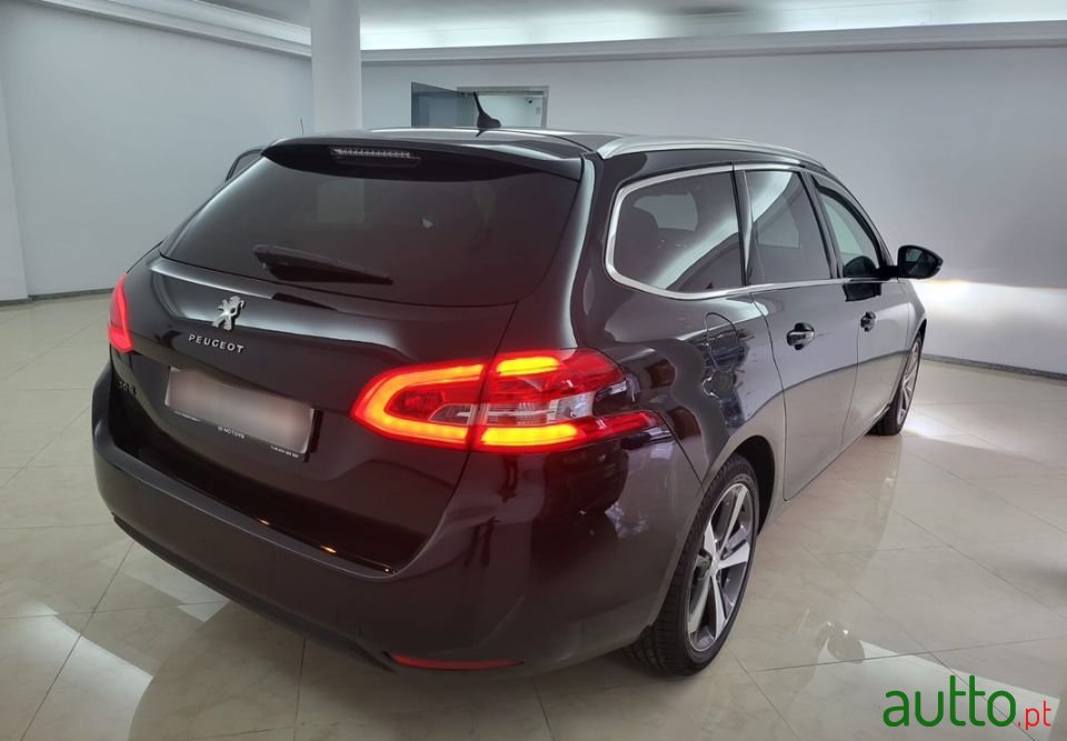 2015' Peugeot 308 Sw photo #4