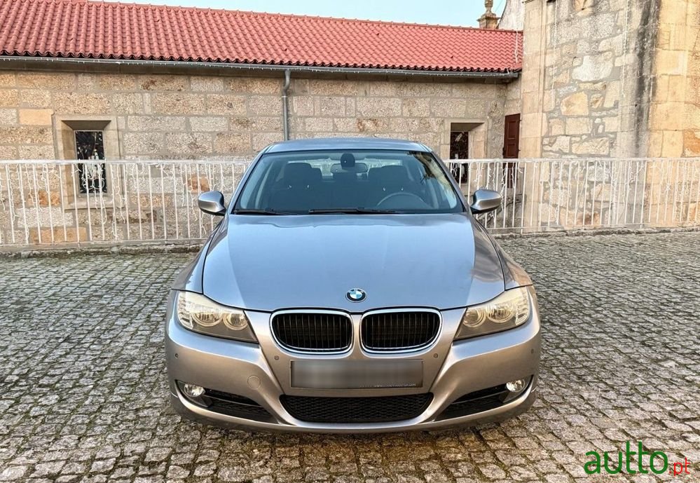 2009' BMW Série 3 D photo #2
