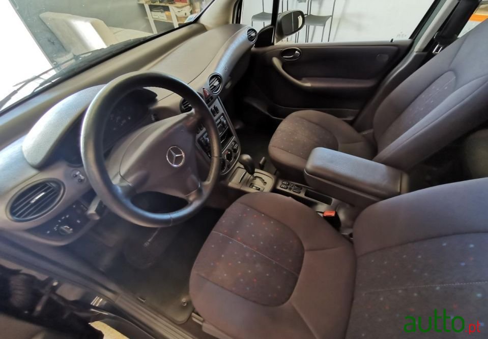 2002' Mercedes-Benz A-170 photo #1