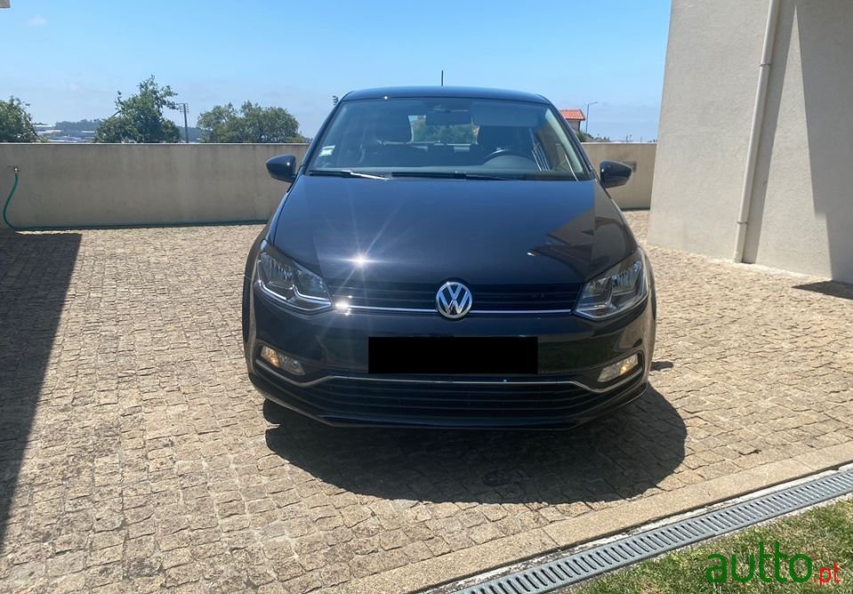 2016' Volkswagen Polo photo #3