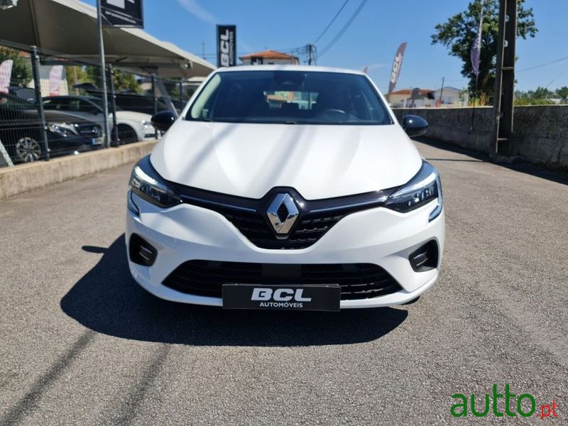 2020' Renault Clio 1.5 Blue Dci Intens photo #2