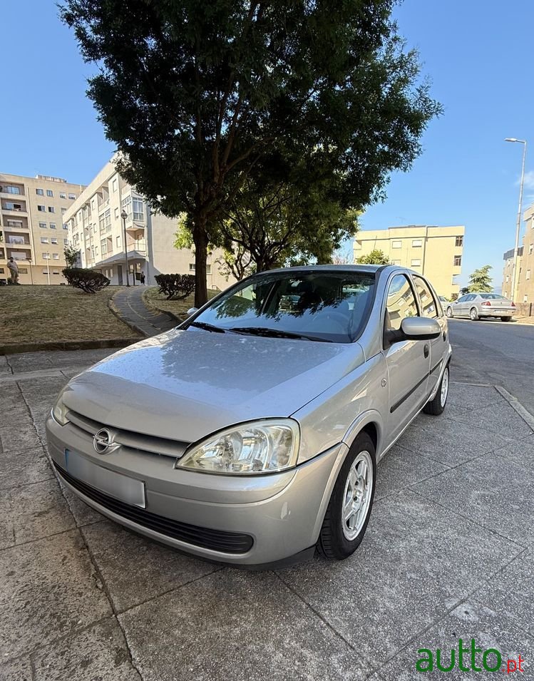 2001' Opel Corsa photo #1