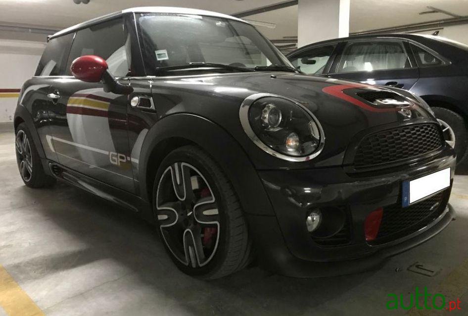 2012' MINI John Cooper Works photo #3