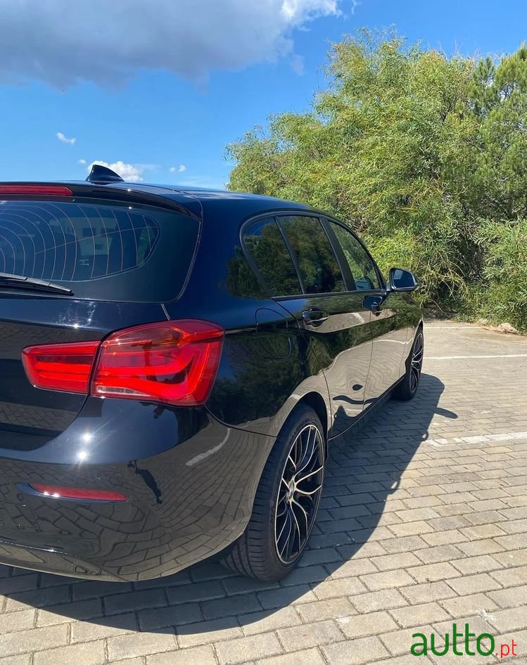 2017' BMW 116 D Efficientdynamics photo #3