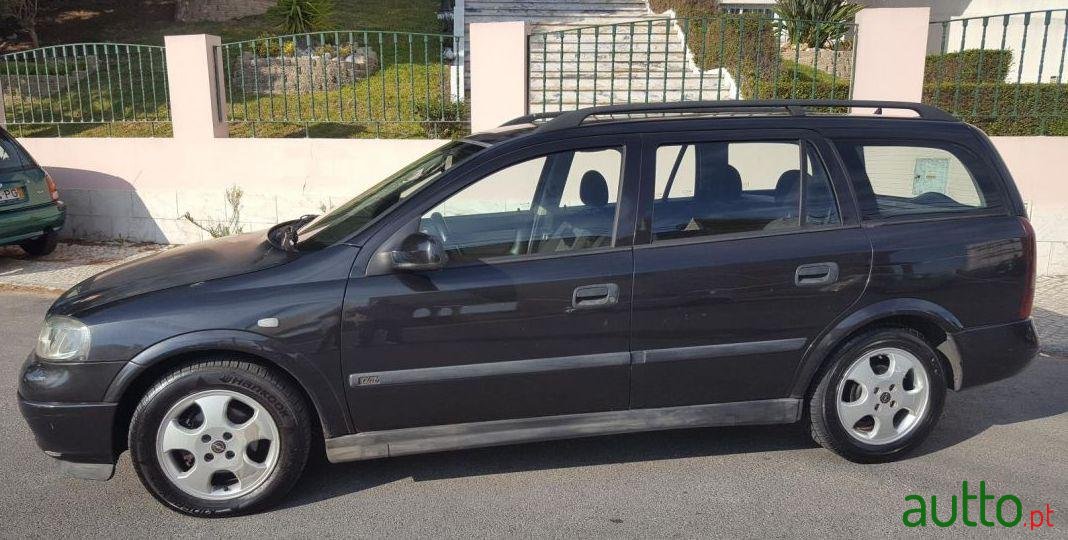 2000' Opel Astra Caravan 1.7 Dti photo #2