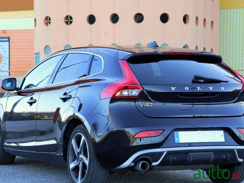 2015' Volvo V40 photo #4