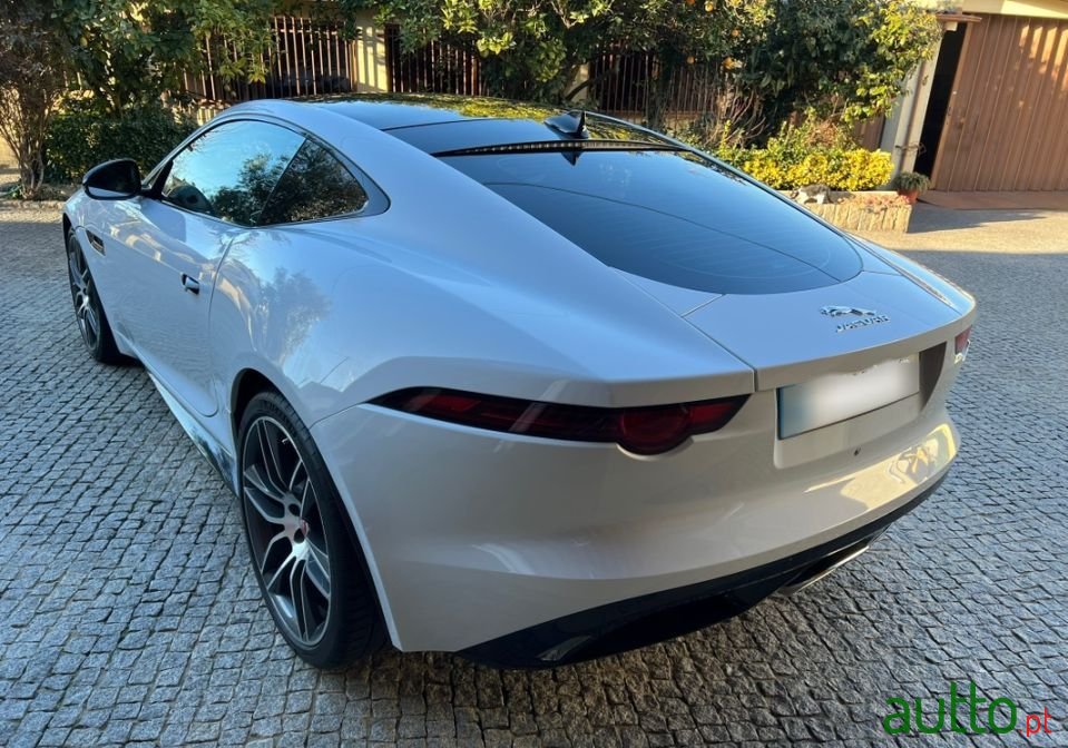 2017' Jaguar F-Type photo #4