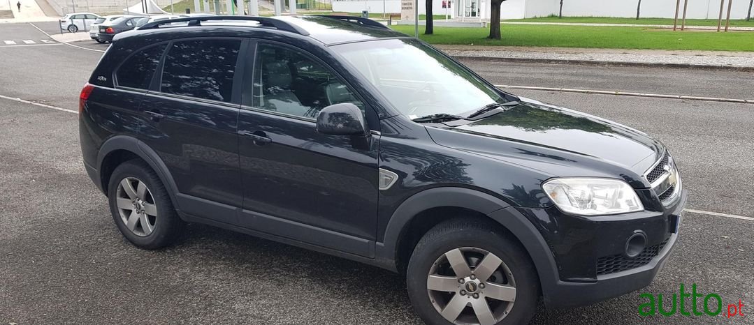 2008' Chevrolet Captiva photo #3