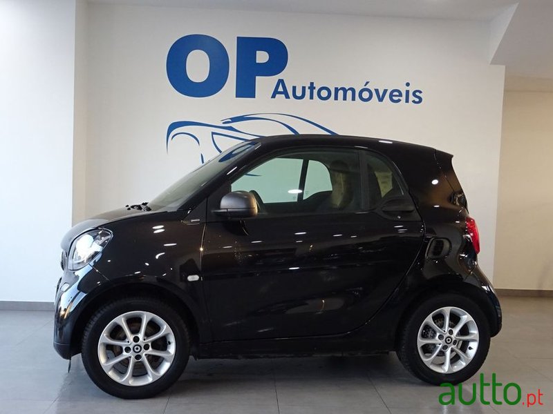 2018' Smart Fortwo photo #3