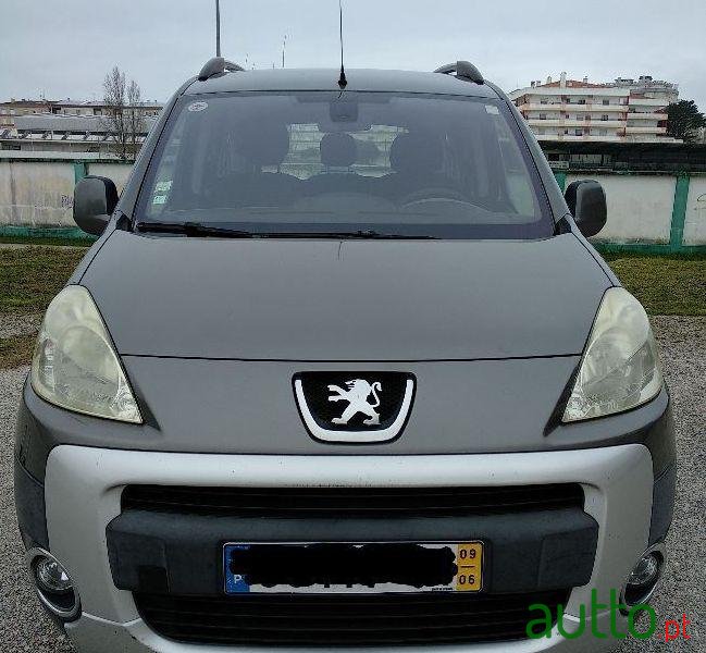 2009' Peugeot Partner photo #4