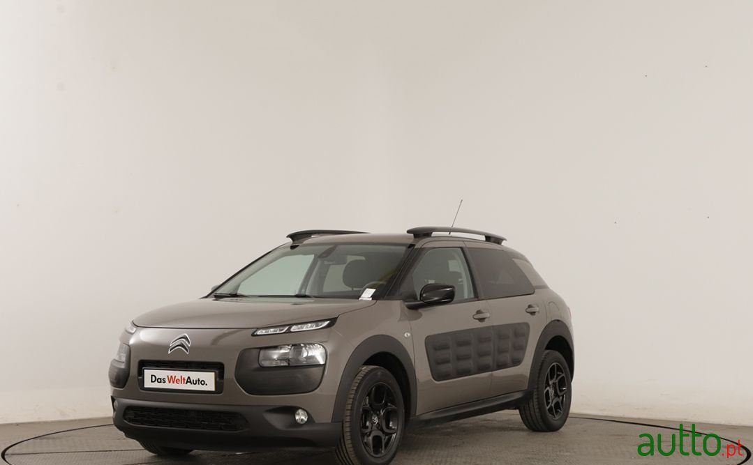 2016' Citroen C4 Cactus photo #3