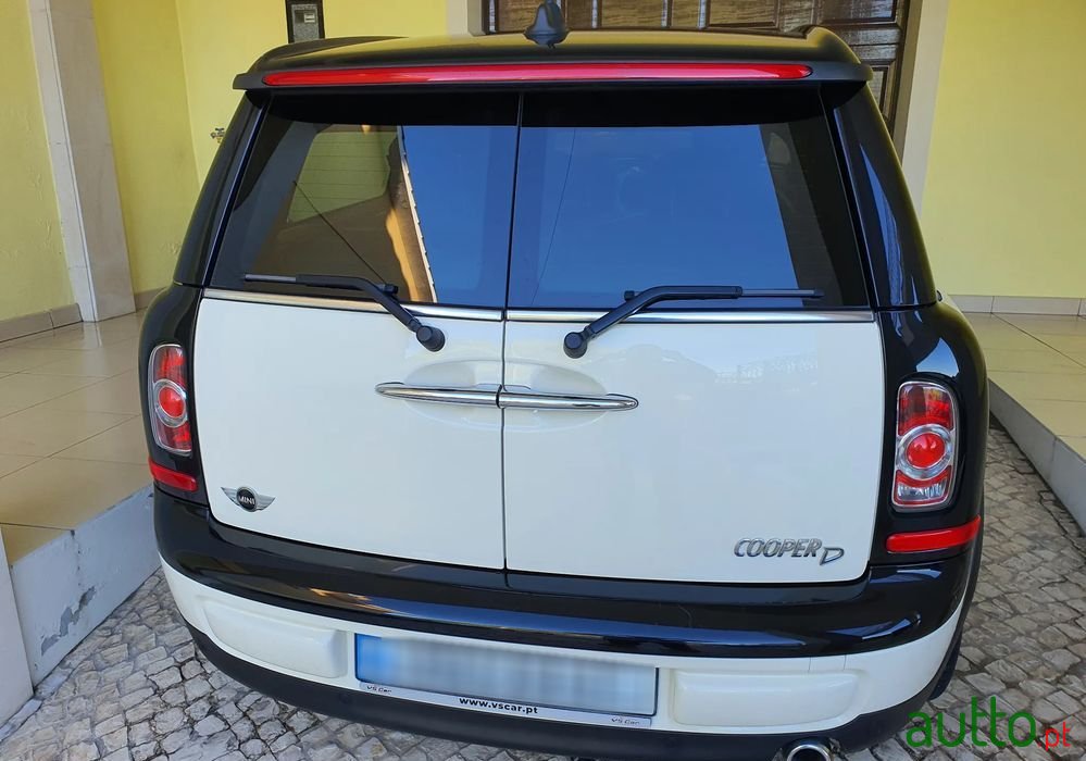 2010' MINI Clubman Cooper D photo #3