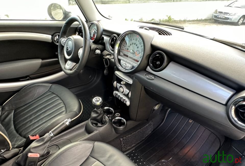 2008' MINI Cooper photo #6