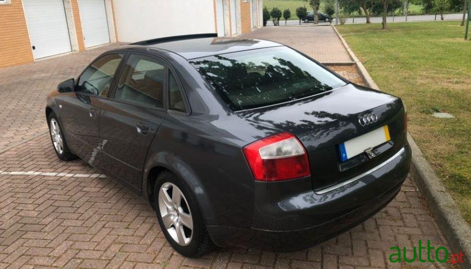 2001' Audi A4 Nacional photo #2