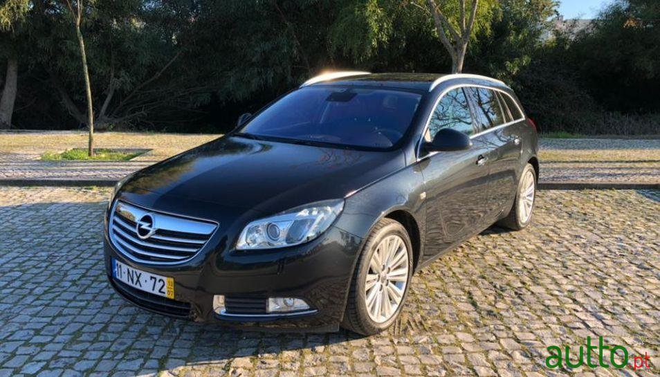 2013' Opel Insignia Sports Tourer photo #1