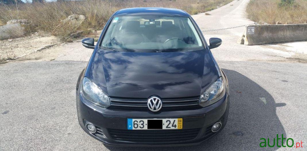 2008' Volkswagen Golf Confortline photo #2