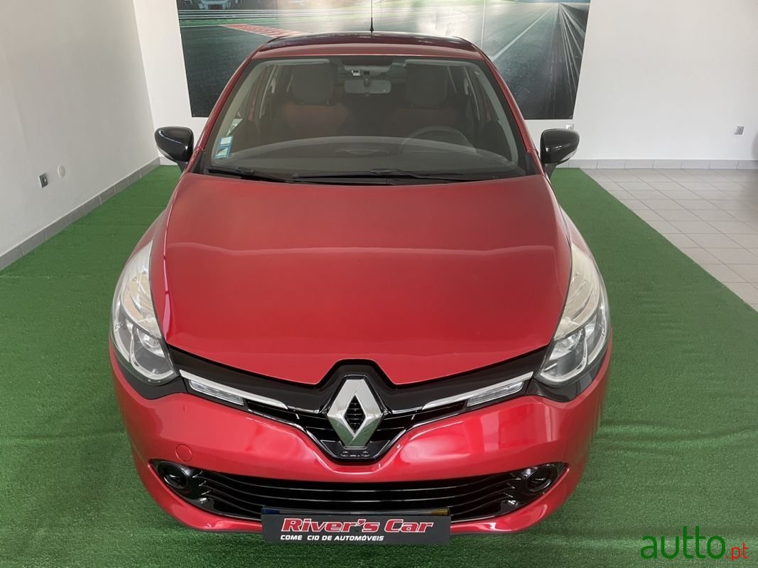 2014' Renault Clio photo #5