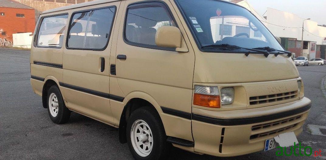 1992' Toyota Hiace photo #2
