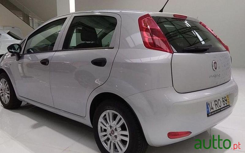 2016' Fiat Punto photo #1