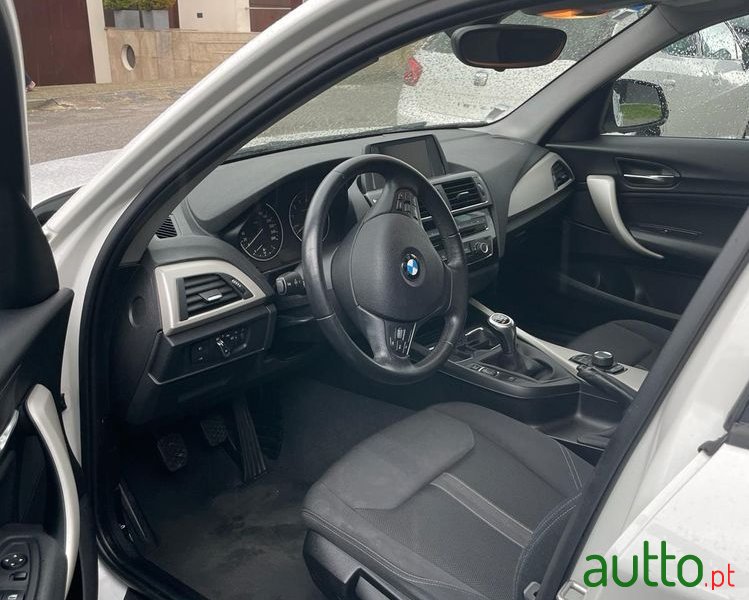 2015' BMW 116 I Advantage photo #3