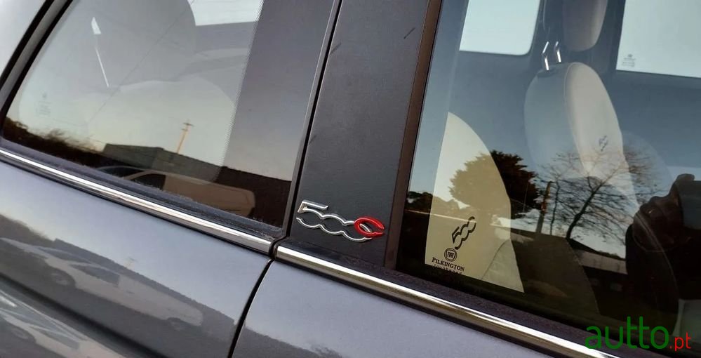 2022' Fiat 500C photo #6