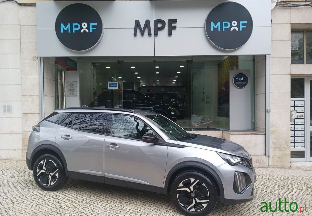 2024' Peugeot 2008 photo #1