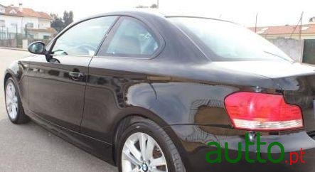 2009' BMW 120 Coupé photo #2