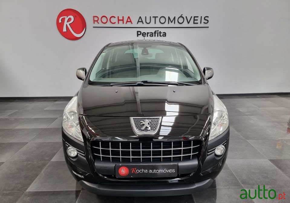 2011' Peugeot 3008 photo #2