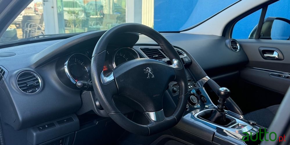 2015' Peugeot 3008 photo #5
