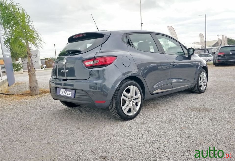 2018' Renault Clio photo #3