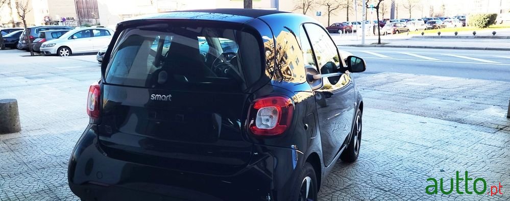 2020' Smart Fortwo Eq Passion photo #6