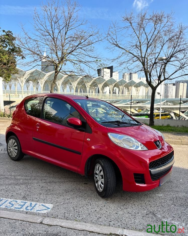 2009' Peugeot 107 photo #1