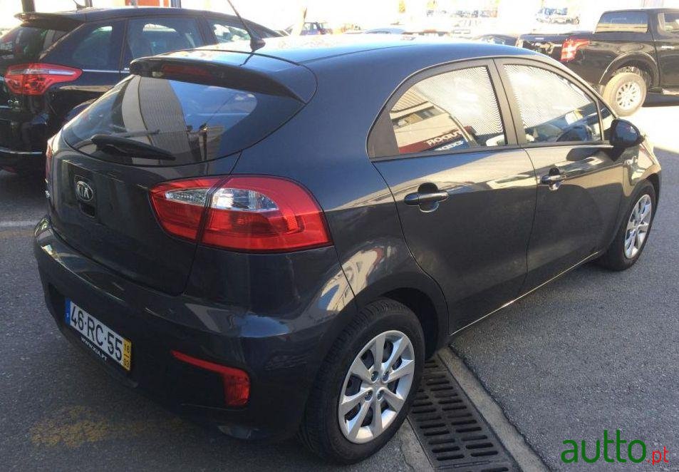 2016' Kia Rio 1.2 Cvvt Lx photo #2