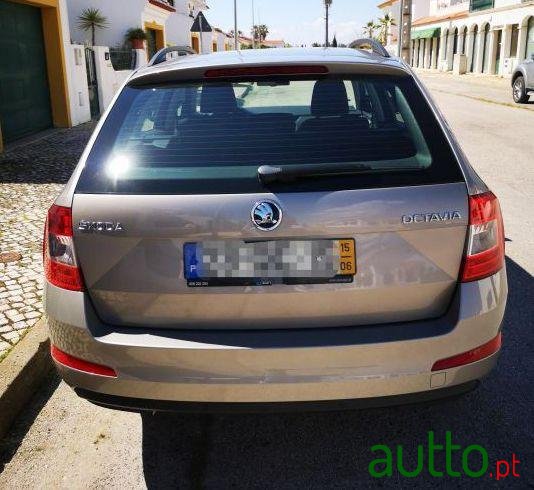 2015' Skoda Octavia Break photo #2