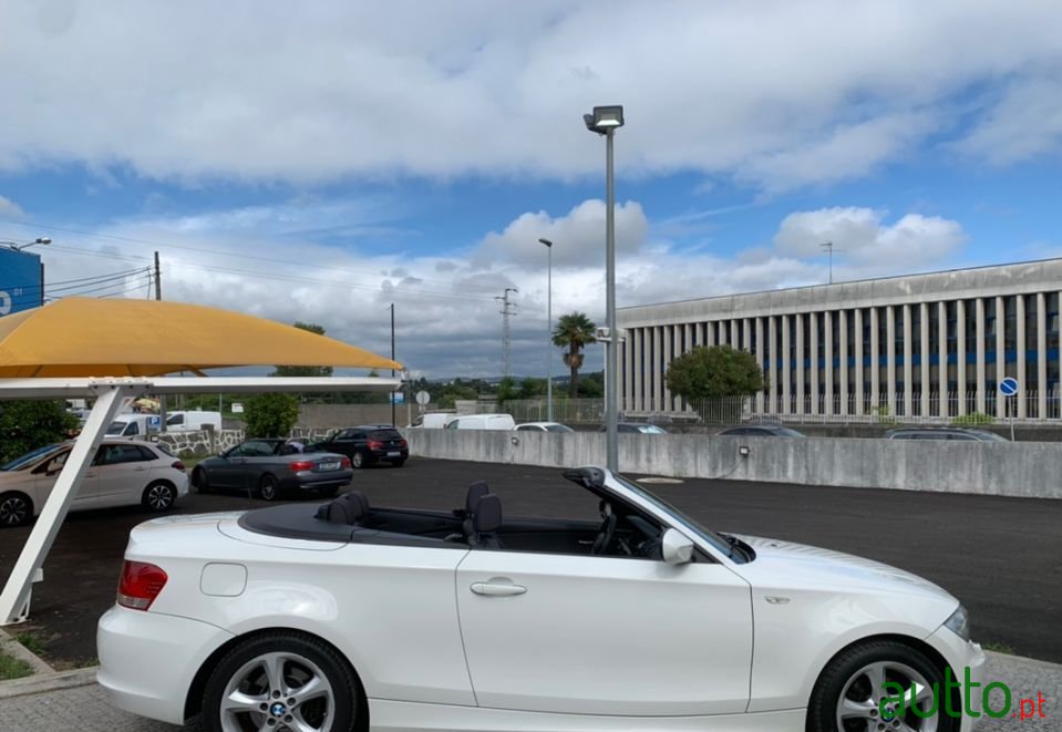 2010' BMW 118 photo #6