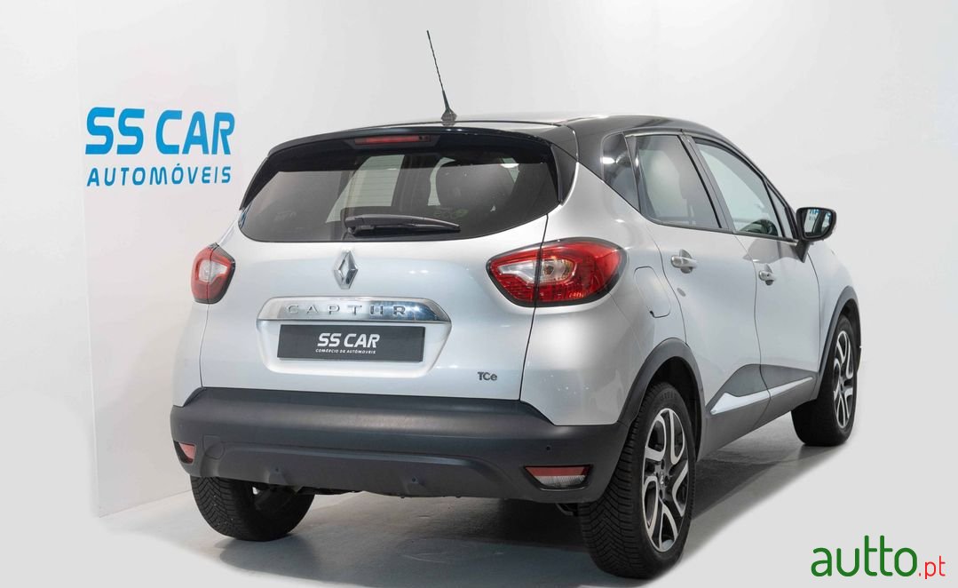 2014' Renault Captur photo #2