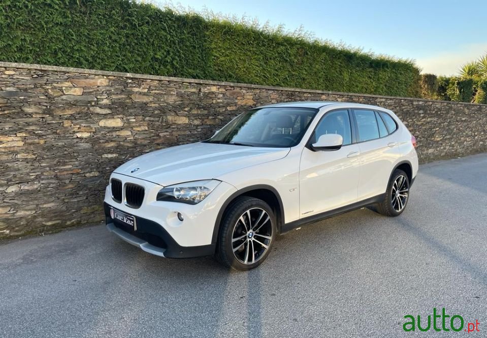 2011' BMW X1 photo #1