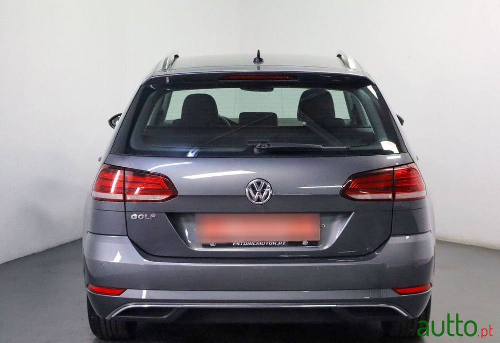 2020' Volkswagen Golf Variant photo #4