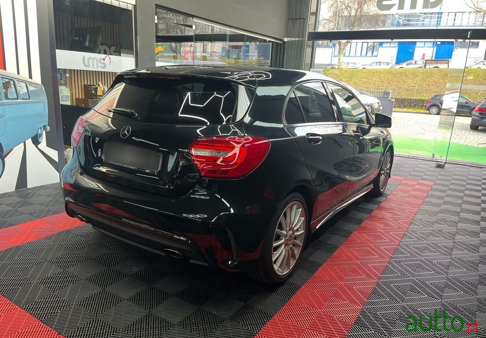 2013' Mercedes-Benz Classe A photo #6